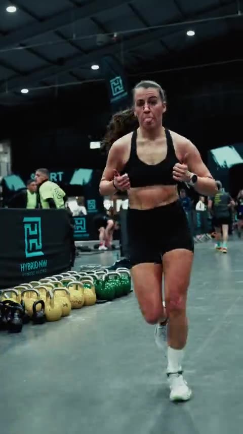 Solo athlete racing alone at Hybrid NW